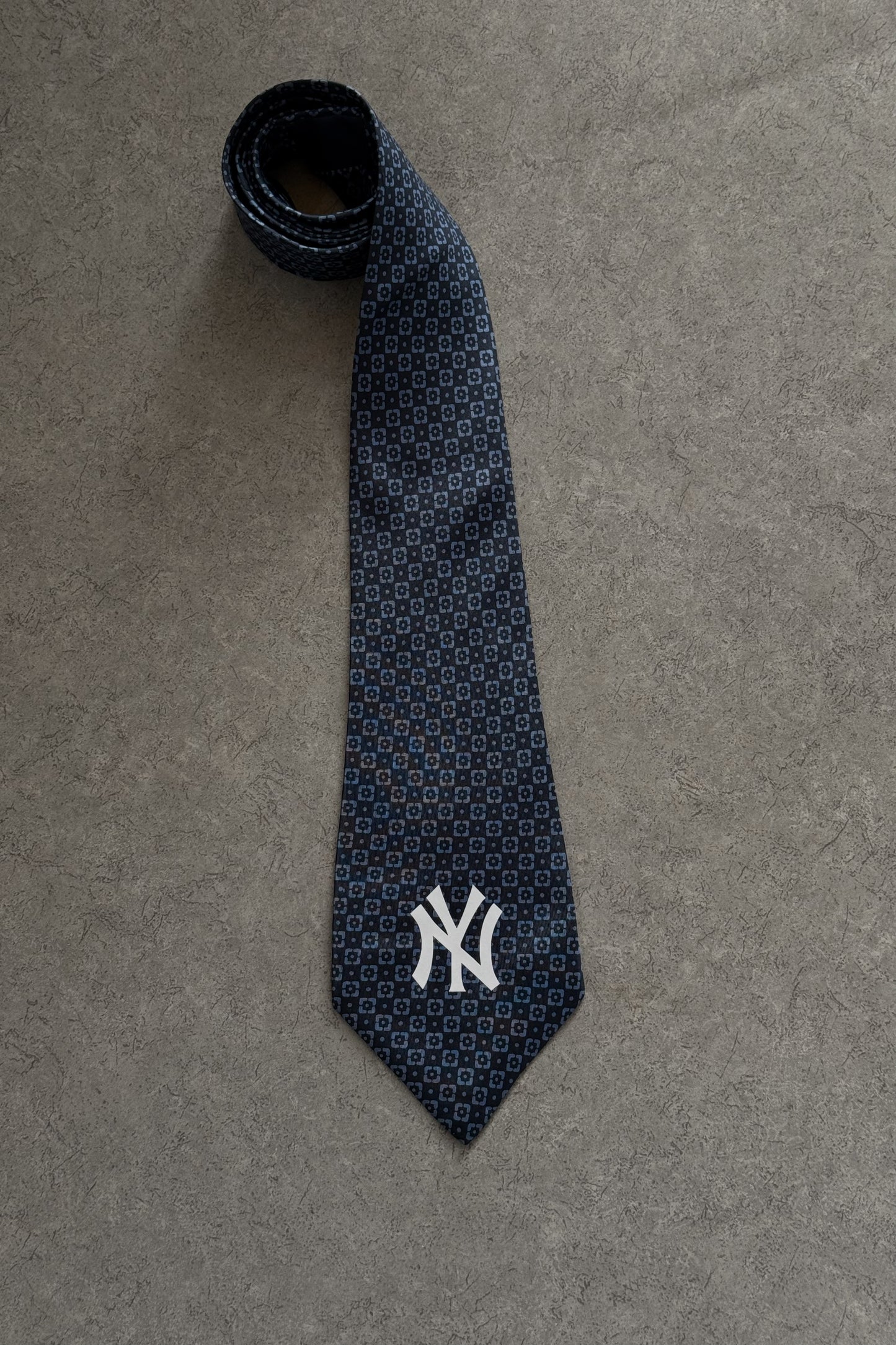 NY Yankees tie