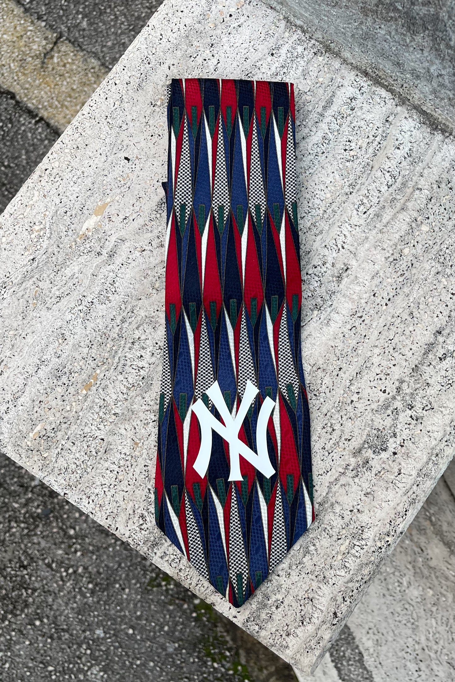 NY Yankees tie