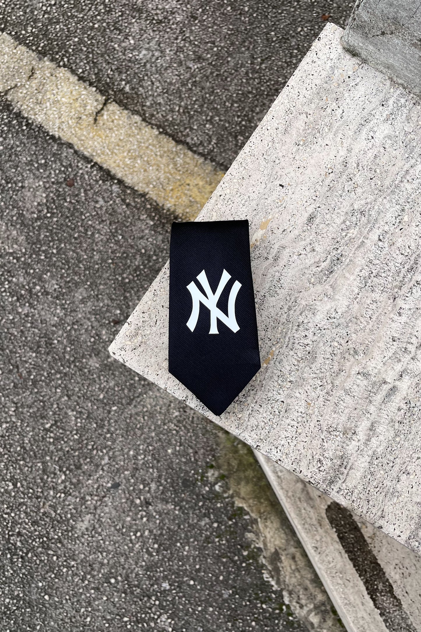 NY Yankees tie