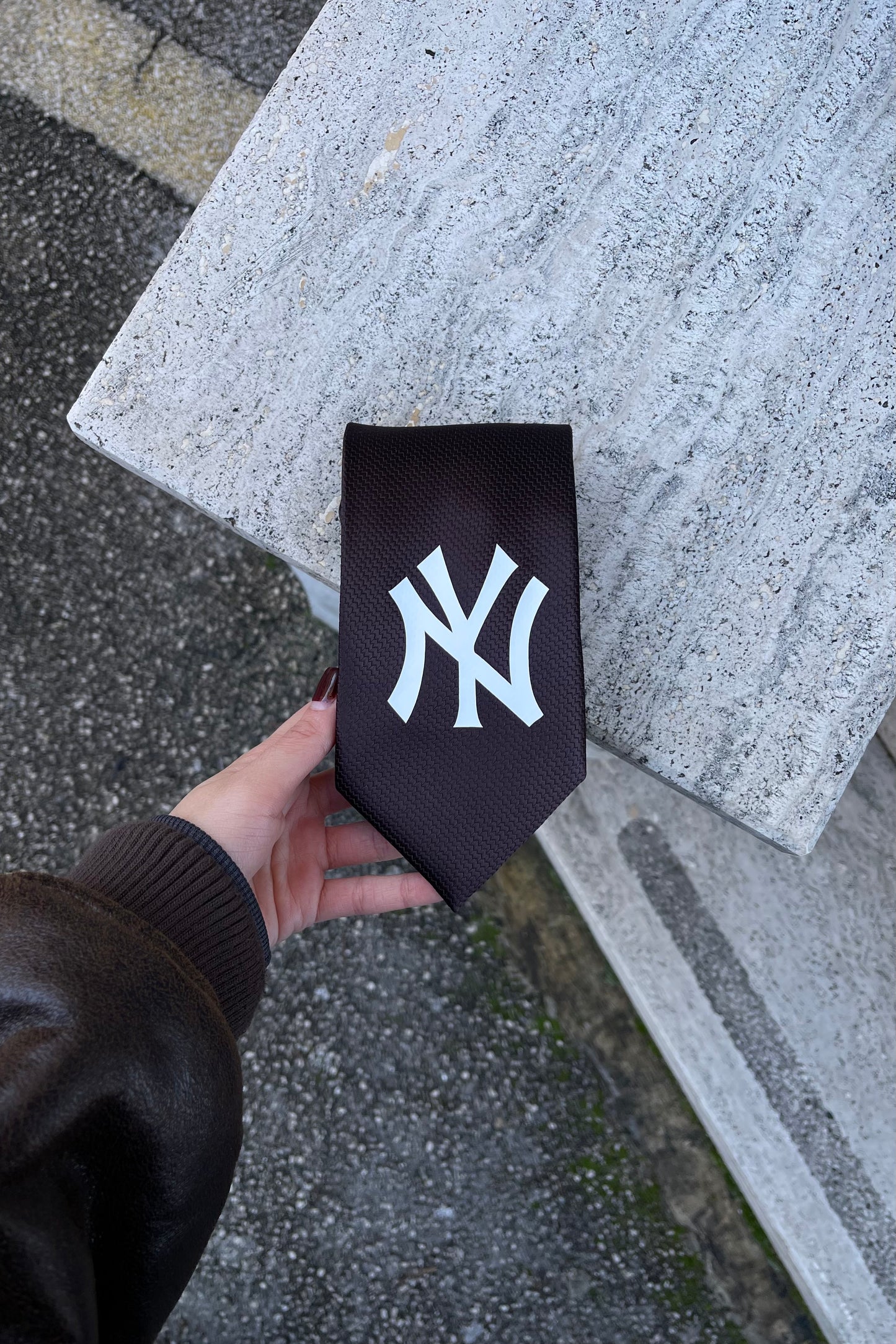 NY Yankees tie