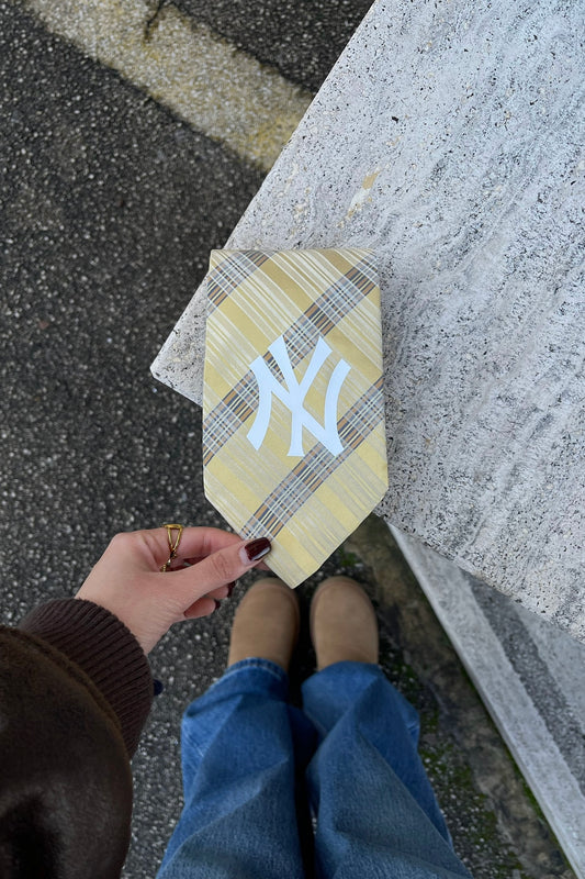 NY Yankees tie