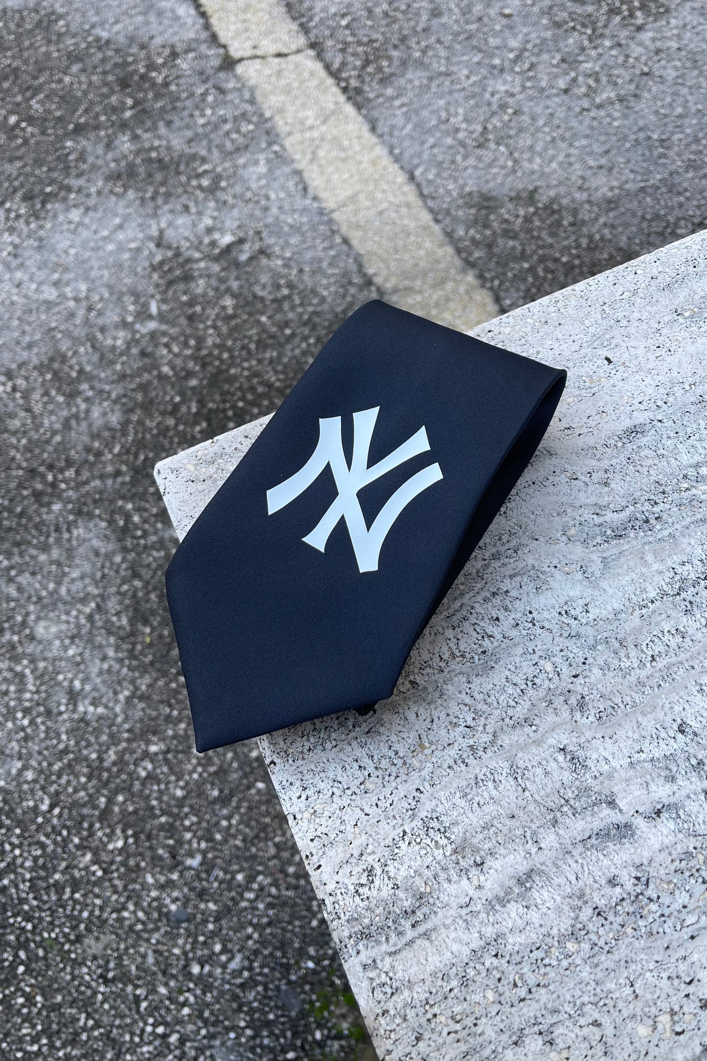 NY Yankees tie