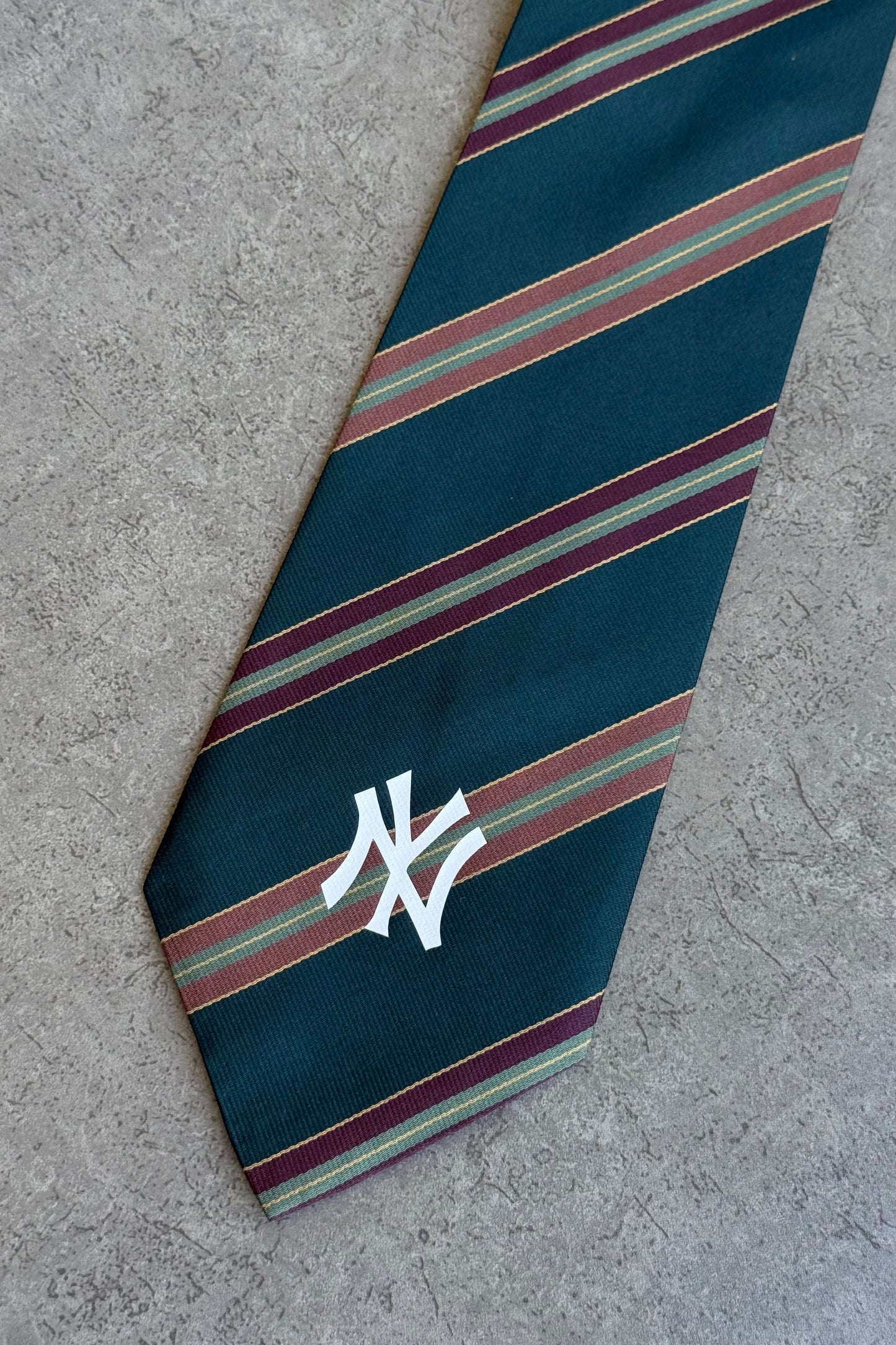 NY Yankees tie