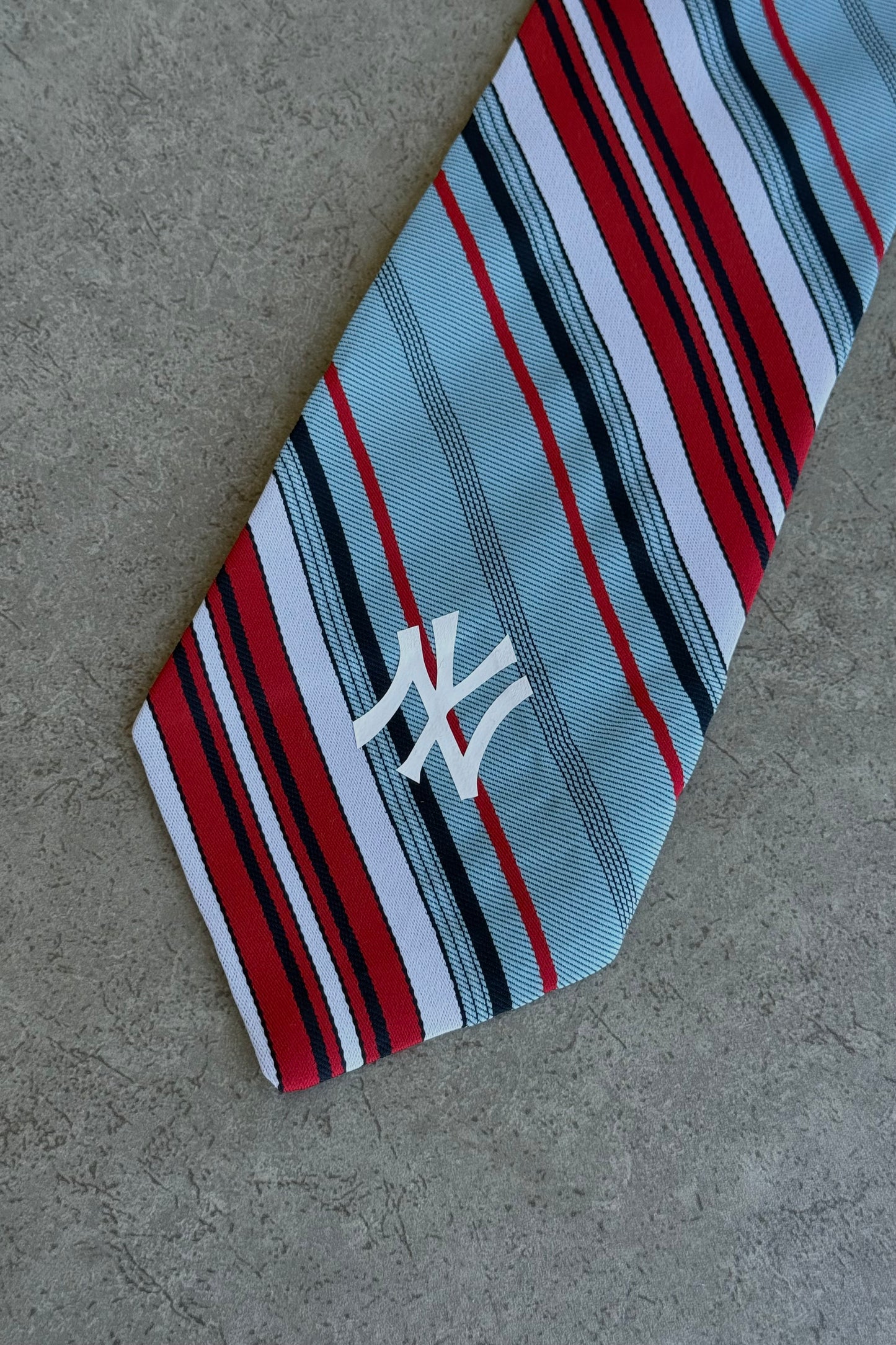 NY Yankees tie