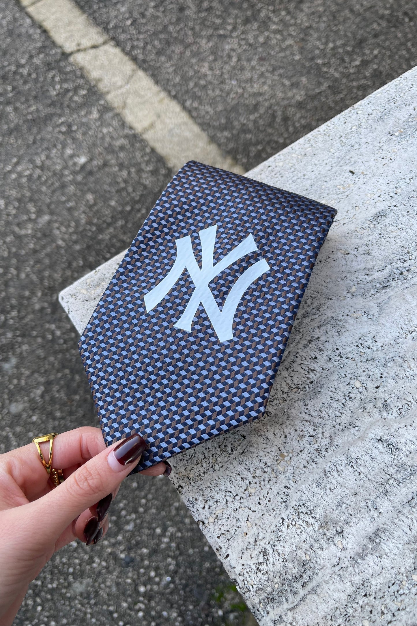 NY Yankees tie