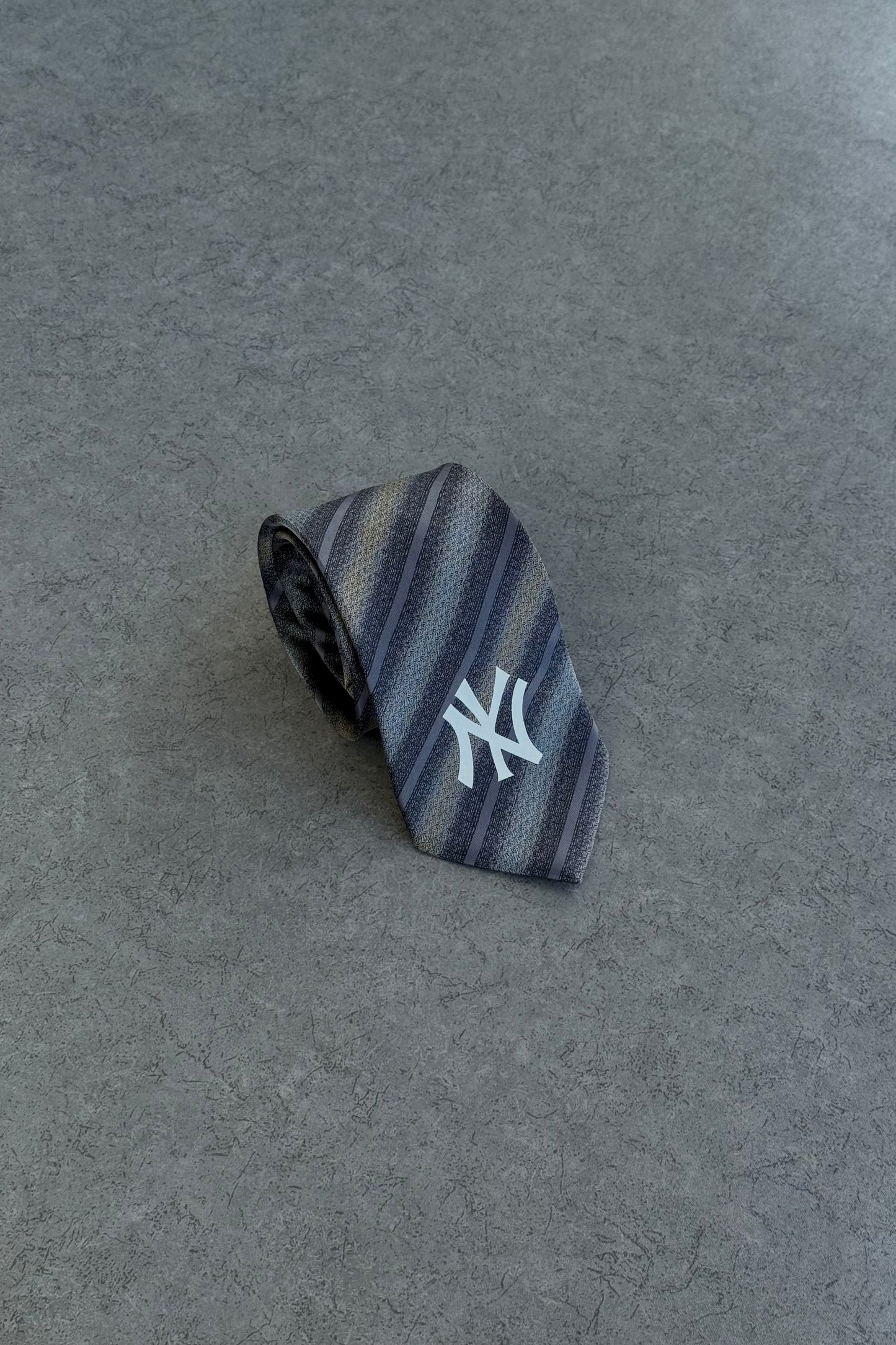 NY Yankees tie
