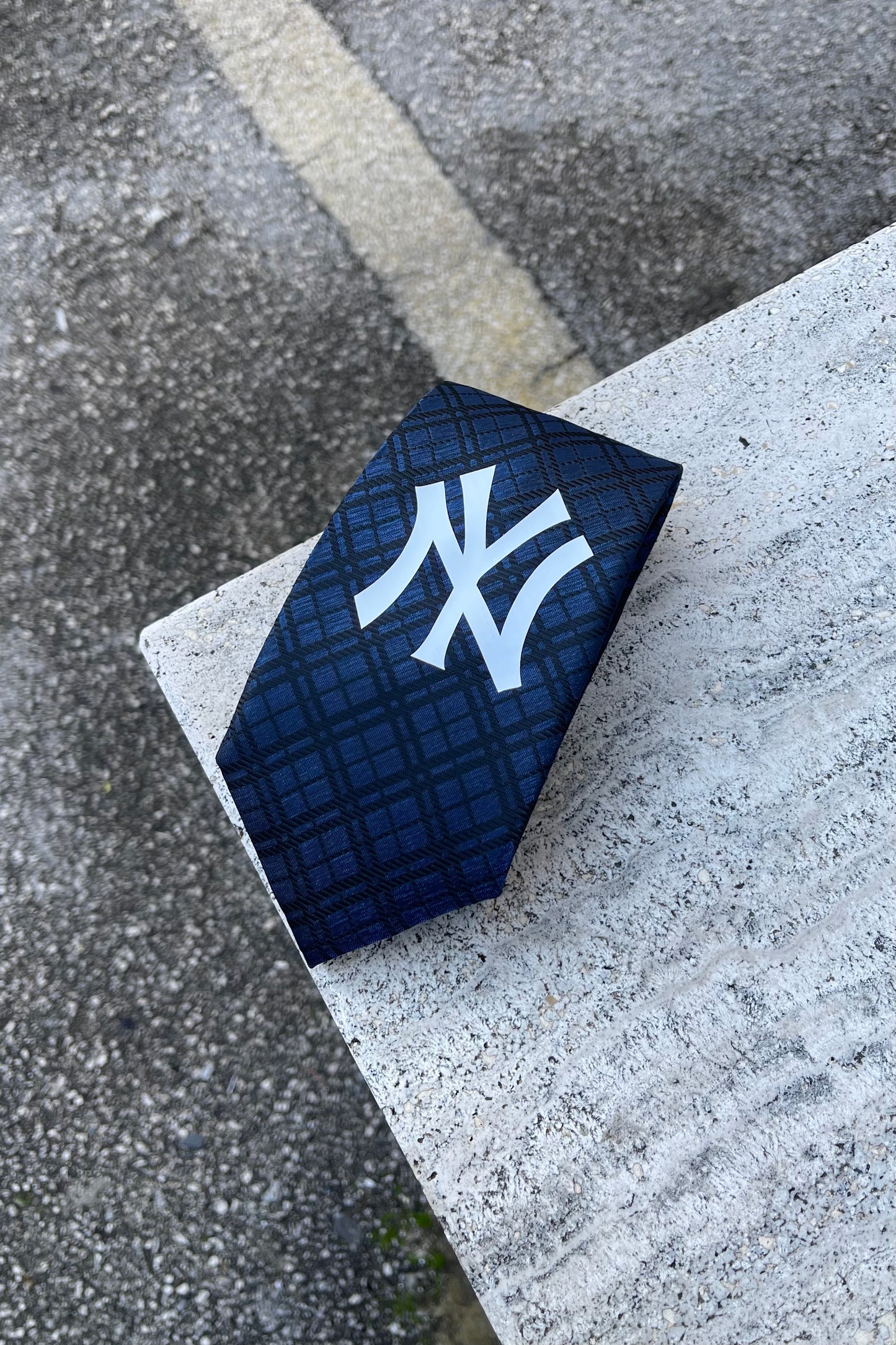 NY Yankees tie