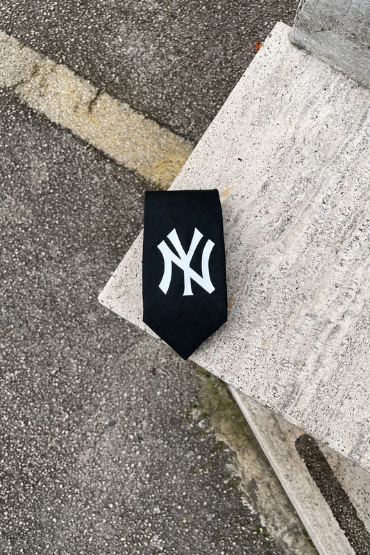 NY Yankees tie