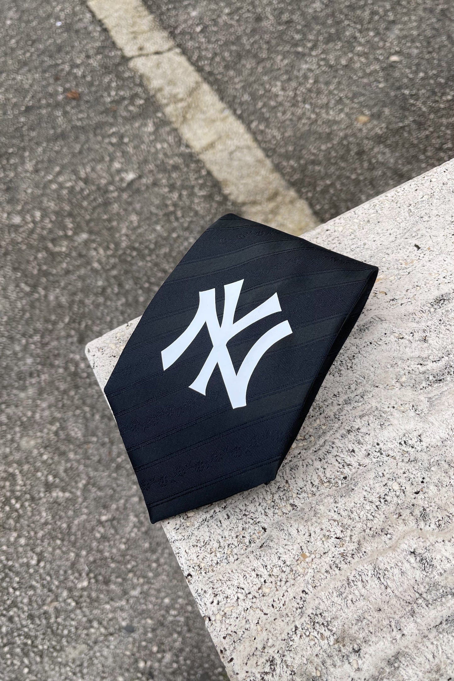 NY Yankees tie