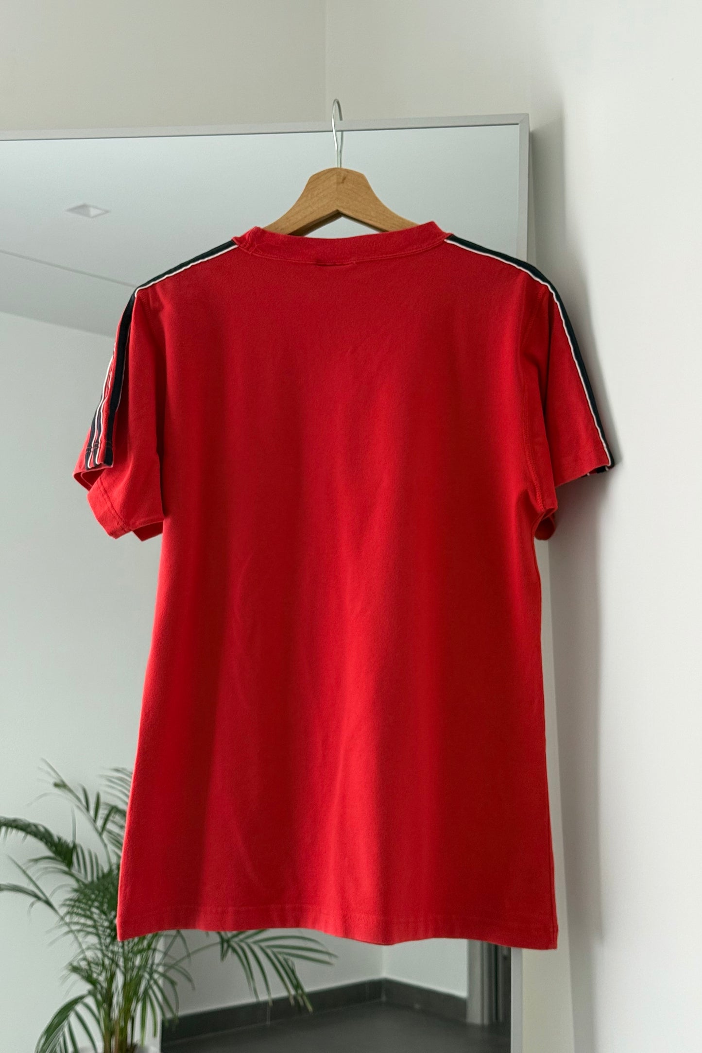 Adidas T-shirt